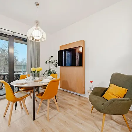 Rotunda - With Free Weekend Parking Prag